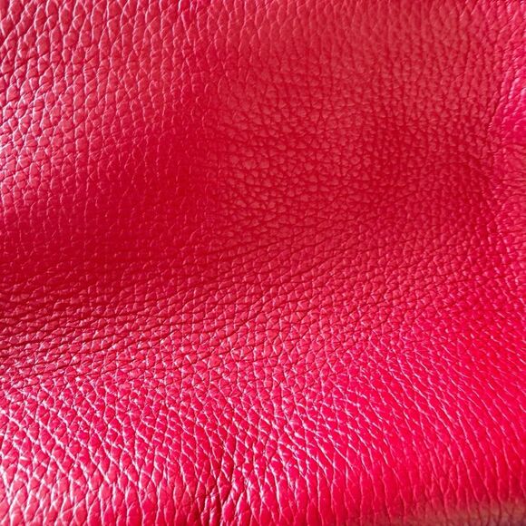 Valentina Zip Around Crossbody Handbag Red Pebbled Leather 2 Straps Italy Nice! - Picture 14 of 14